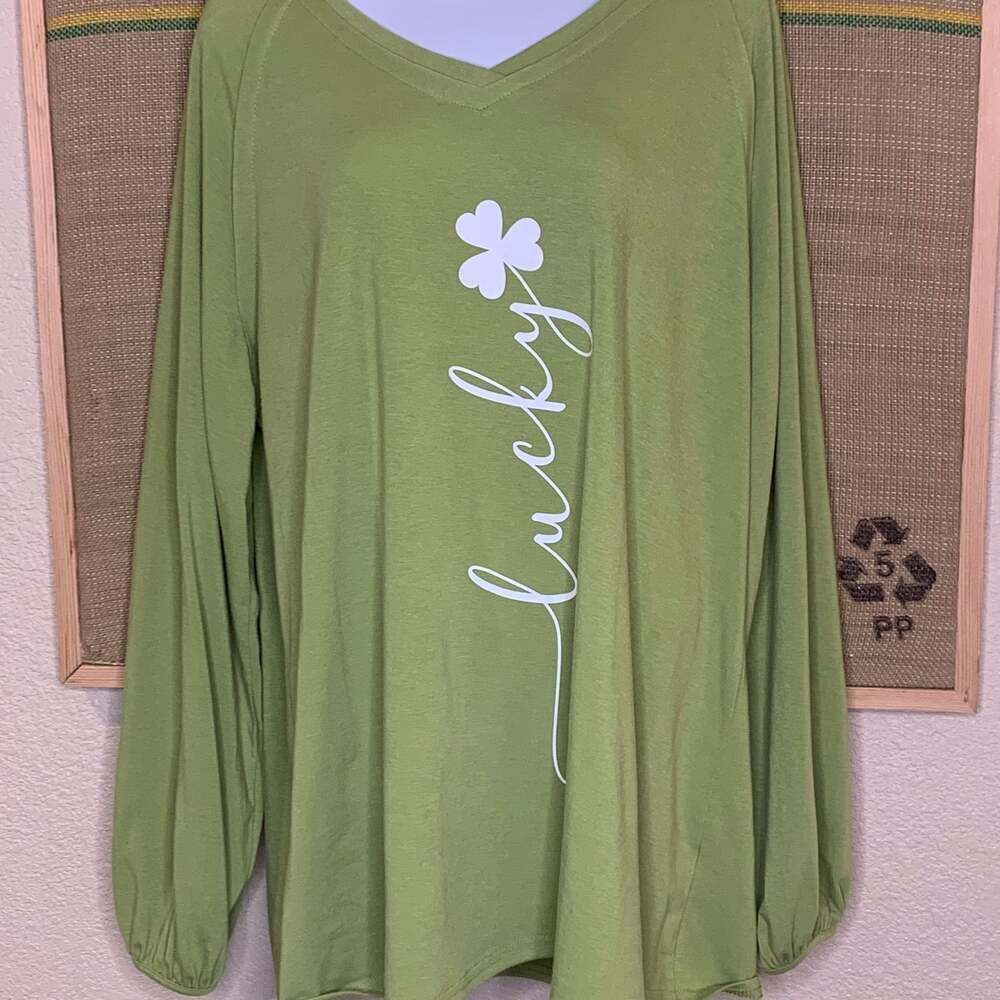 YMING St. Patrick's Day Women's Plus Size 2XL Lucky Shamrock V-Neck Long Sleeve